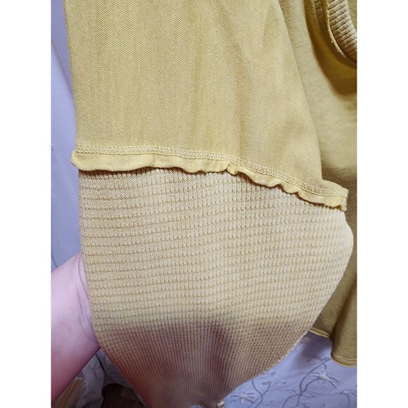 PROJECT SOCIAL T WOMENS LARGE YELLOW SHIRT MUSTARD SCOOP NECK RIBBED THERMAL - Picture 6 of 12